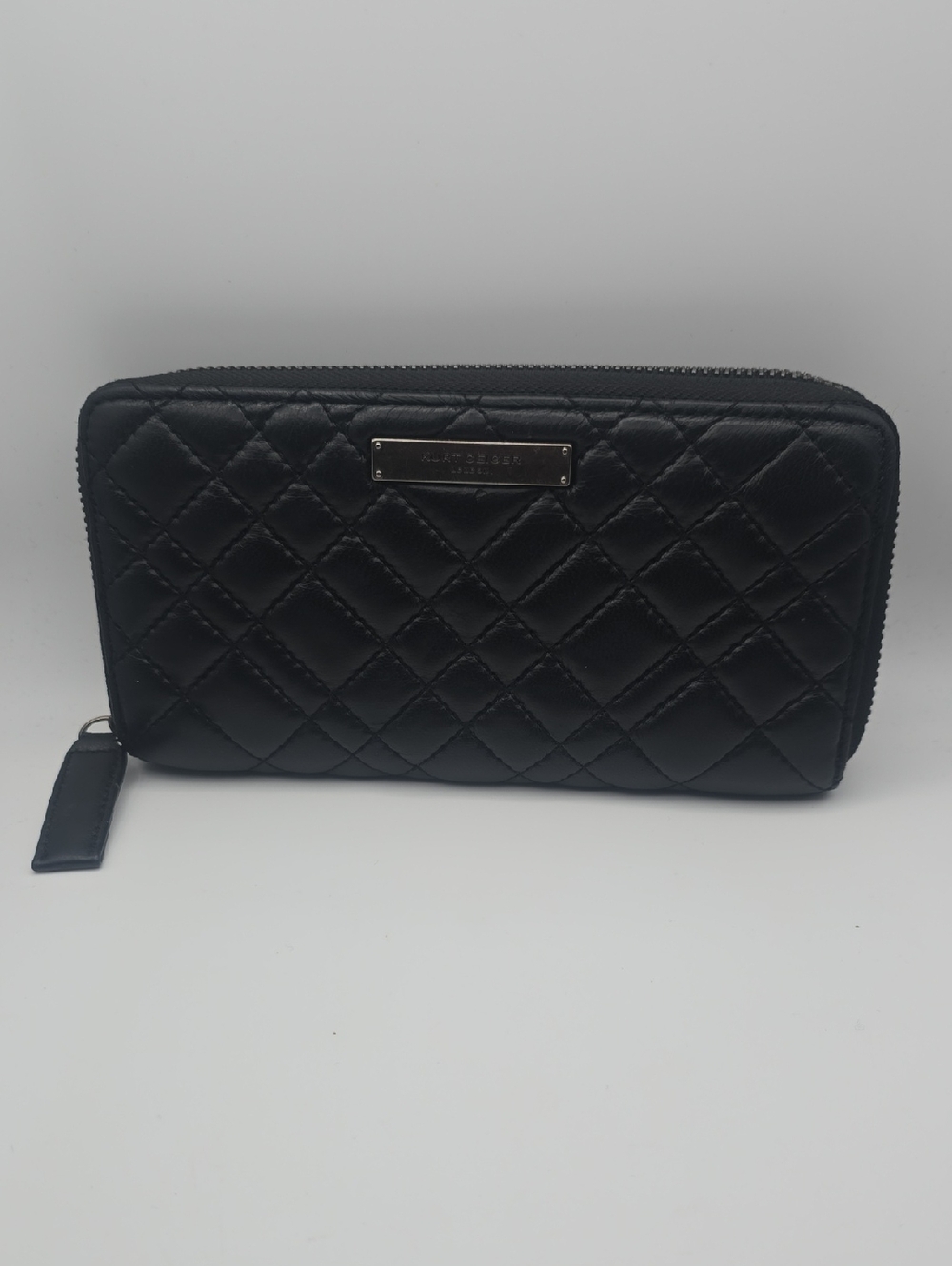 Kurt Geiger Black Quilted Zip-Around Wallet W/ Silver Hardware (EUC)🖤🩶🖤